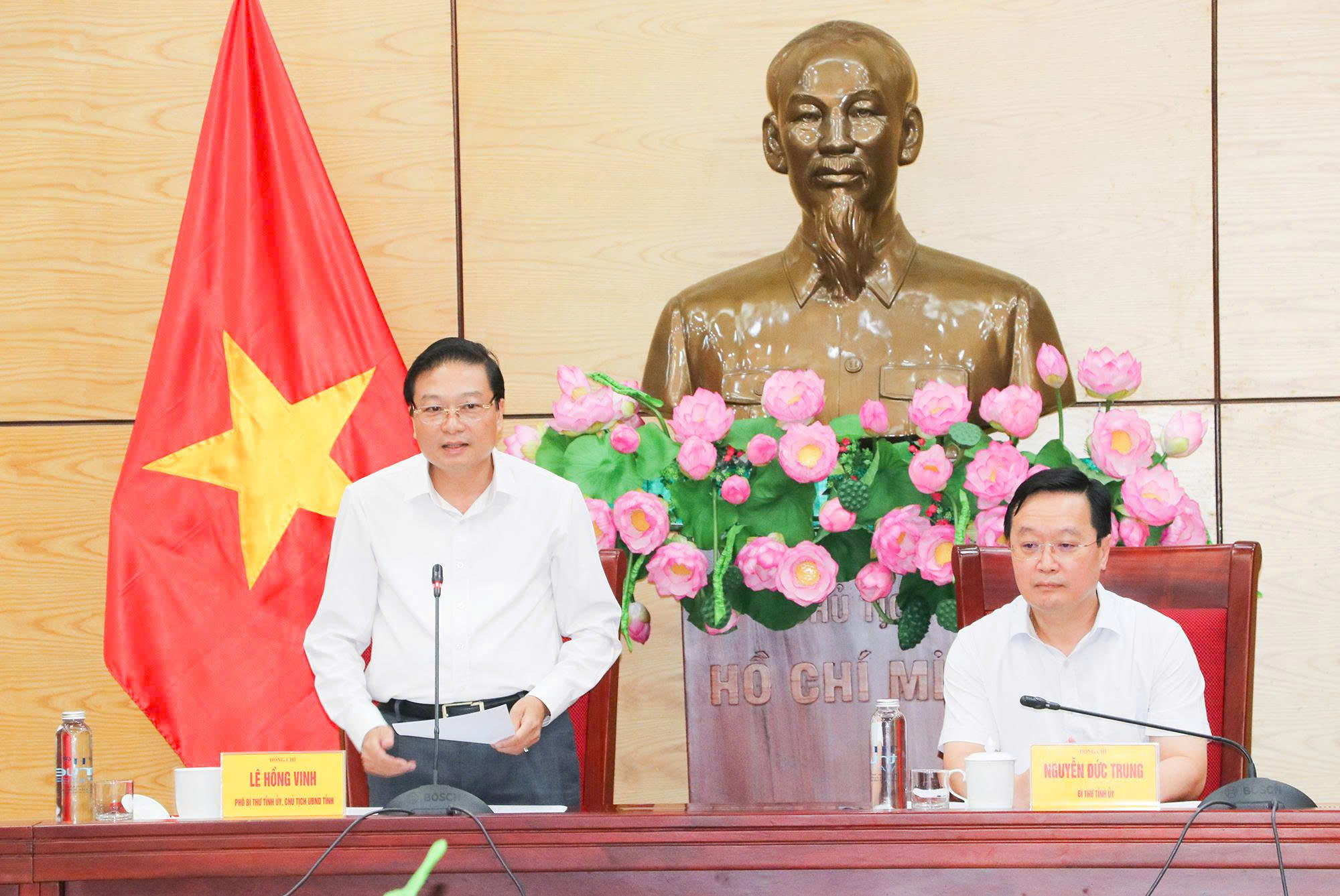Anh-tin-bai